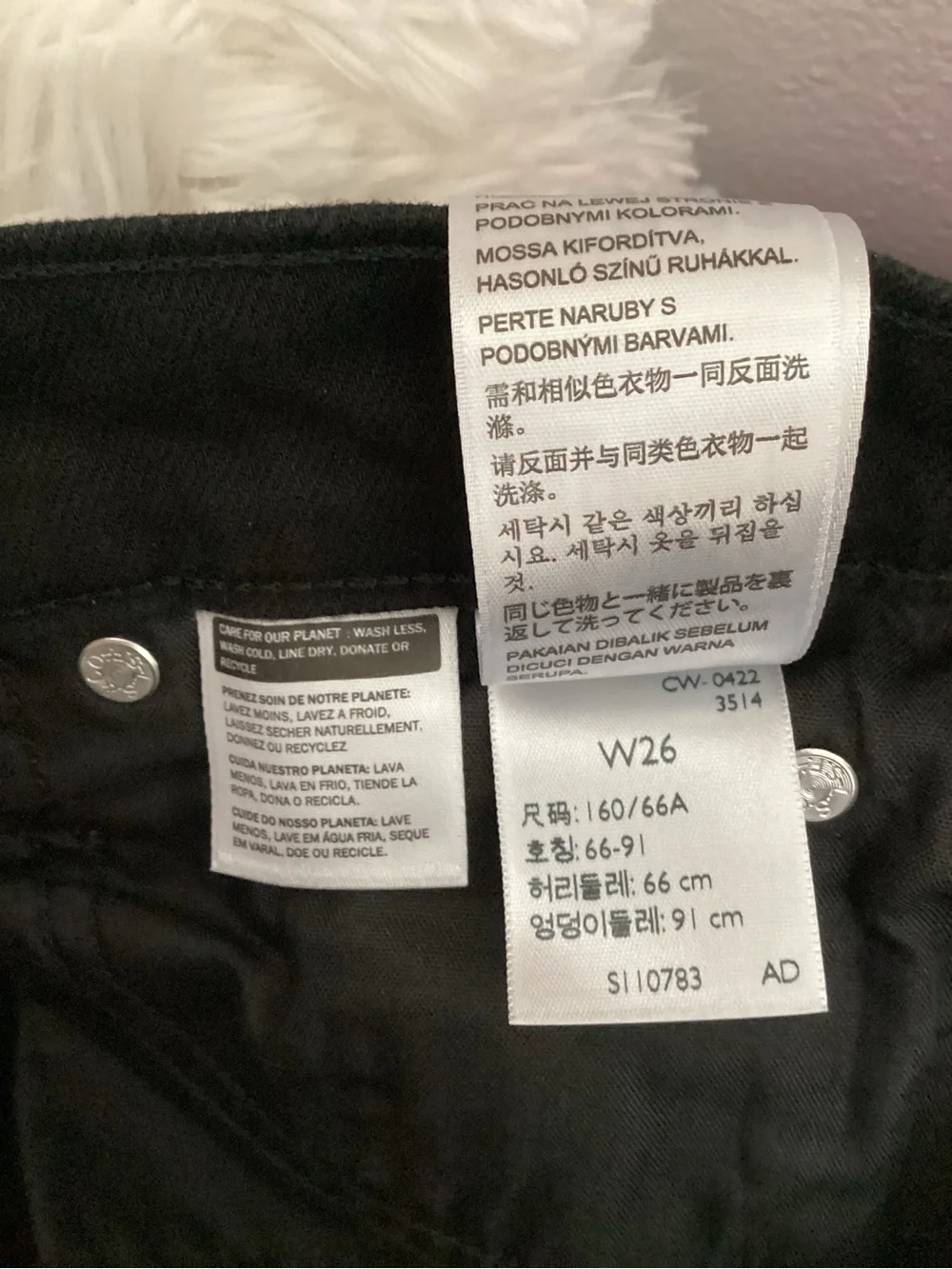 Levi's Black Rolled-Hem Denim Shorts